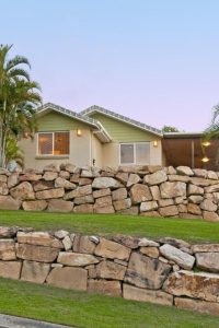 retaining walls Edens Landing