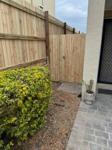 retaining walls Holmview